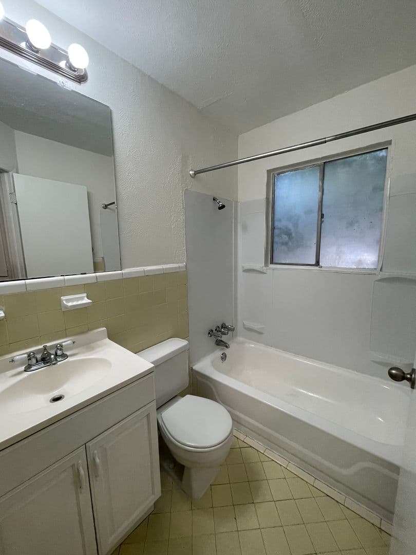 Austin Apartment: 3106 Duval Street