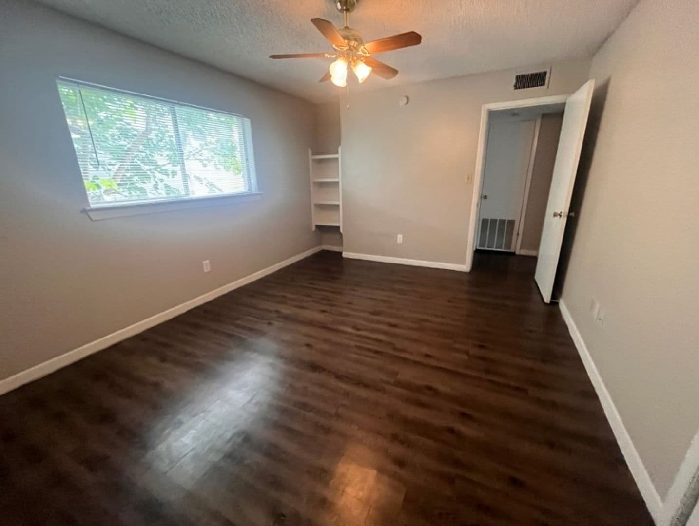 Austin Apartment: 3106 Duval Street