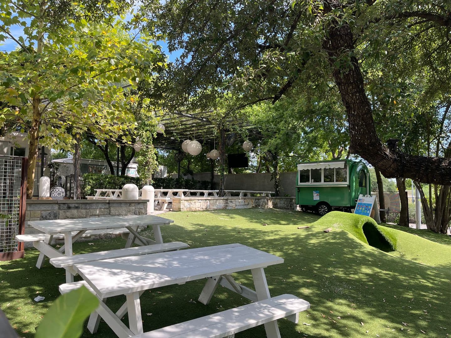 Austin Apartment: 2401 Winsted Ln