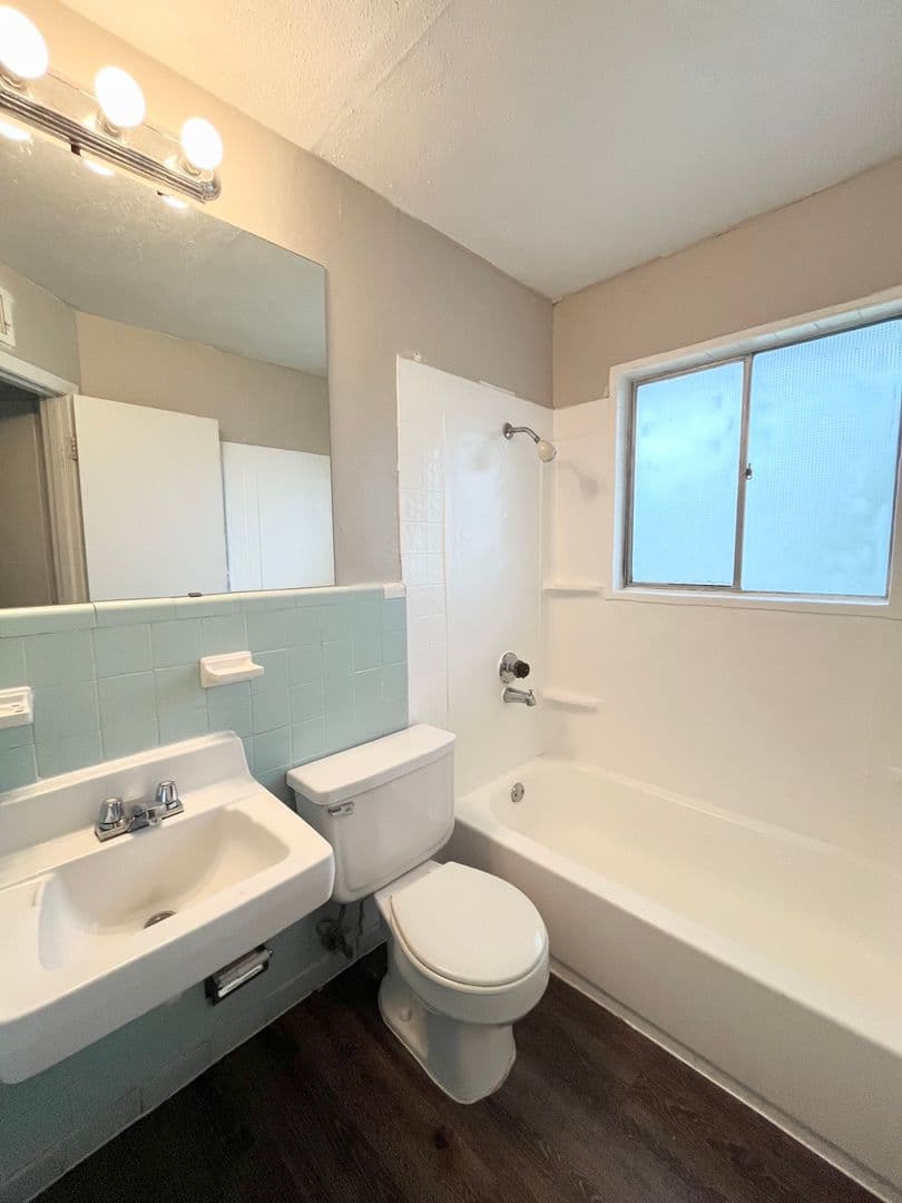 Austin Apartment: 3106 Duval Street