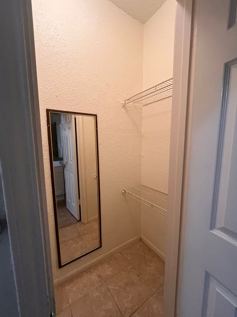 Austin Apartment: 3111 Tom Green