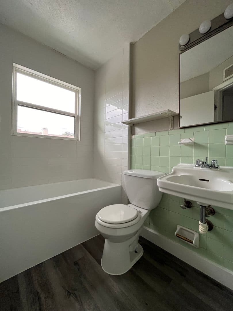 Austin Apartment: 3106 Duval Street