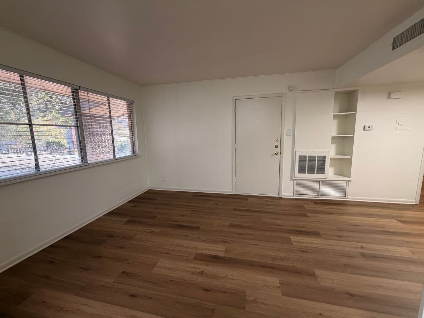 Austin Apartment: 3304 Red River