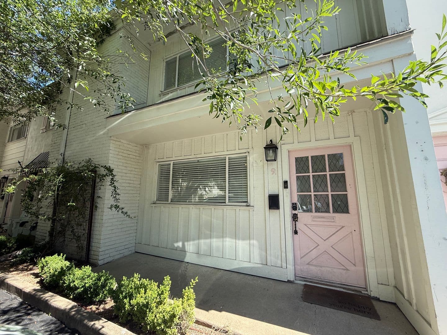 Austin Apartment: 2401 Winsted Ln