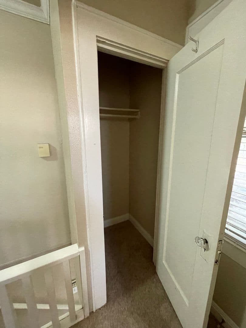 Austin House: 106-A E 38th St