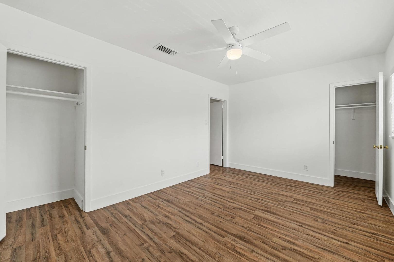 Austin Apartment: 2401 Winsted Ln