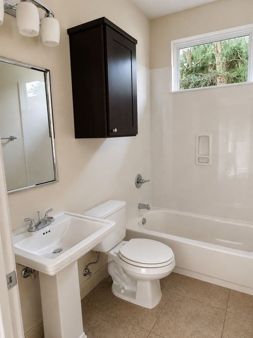 Austin House: 110- A Nelray