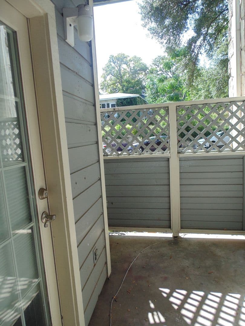 Austin Apartment: 3111 Tom Green