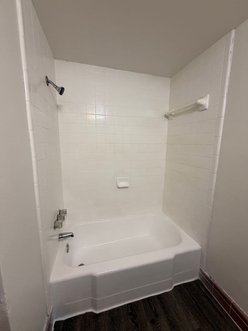 Austin Apartment: 3304 Red River