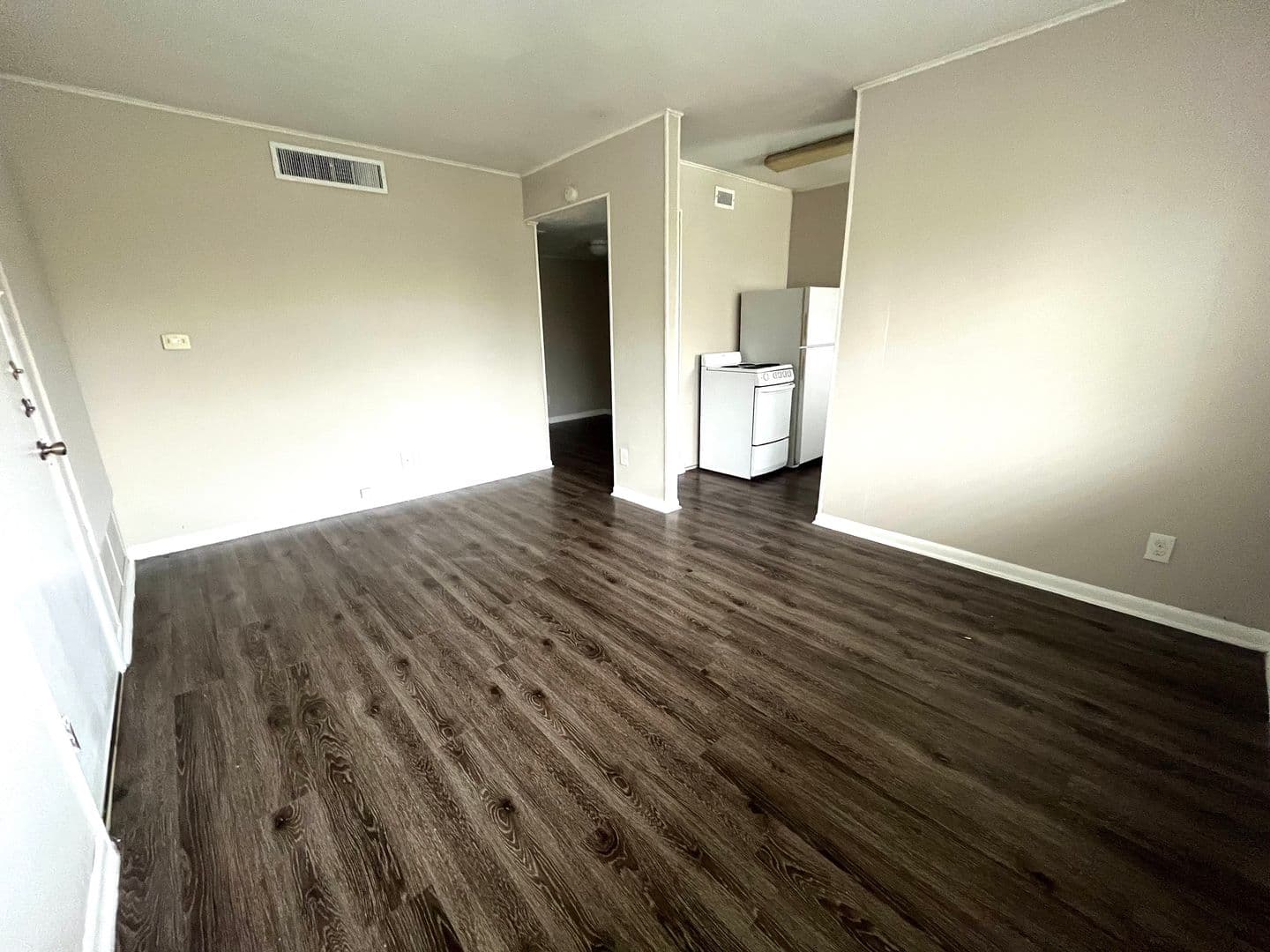 Austin Apartment: 3304 Red River