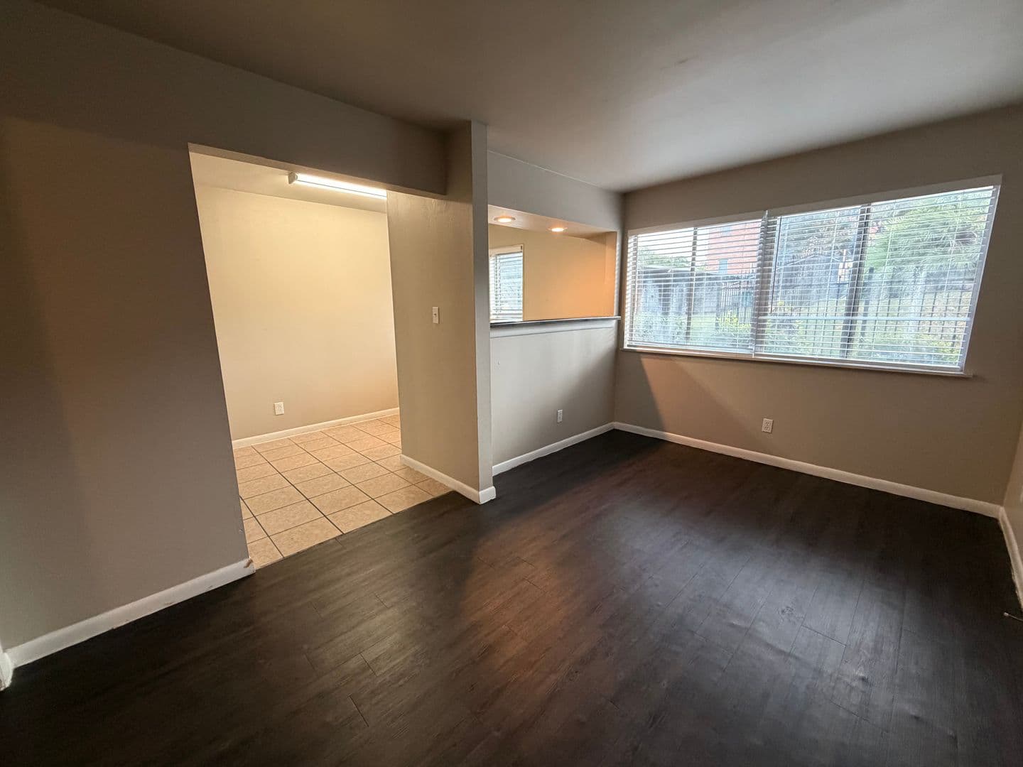 Austin Apartment: 3304 Red River