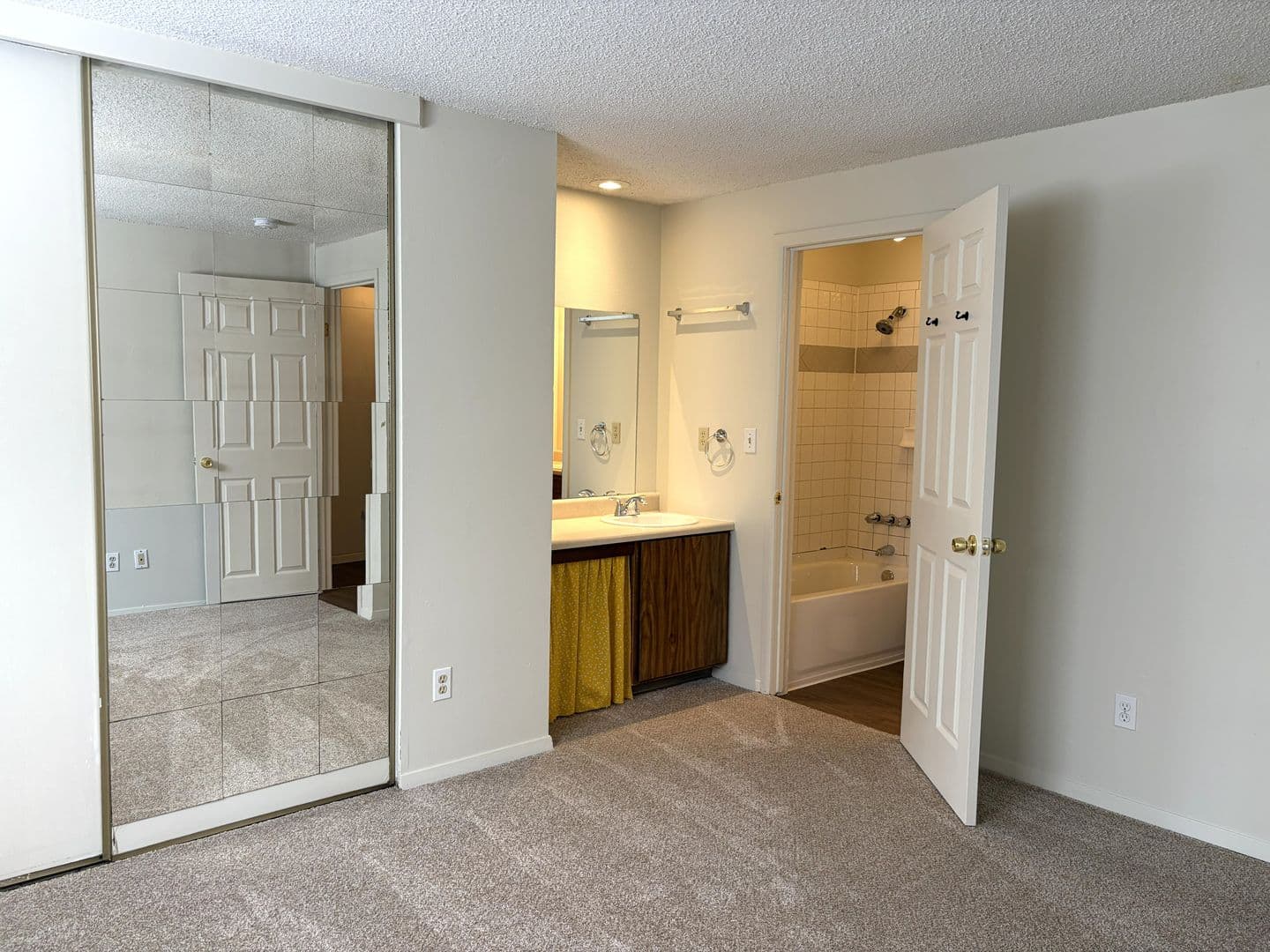Fort Collins Condo: 710 City Park Avenue A111