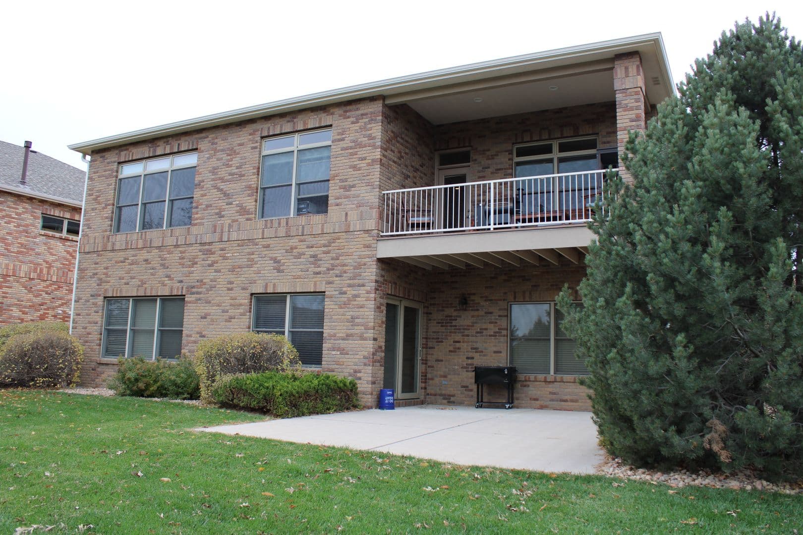 Windsor House: 8236 Hidden Cove Court