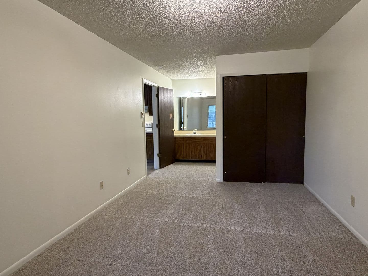 Fort Collins Condo: 1672 Riverside Ave (Tran)