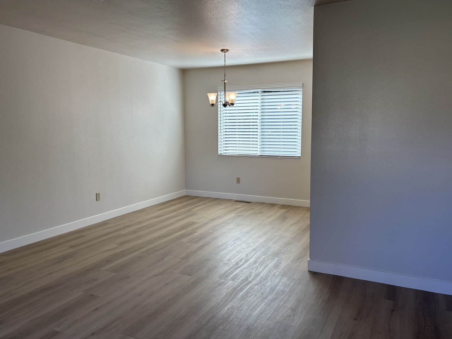Fort Collins House: 1425 Lakeshore Drive