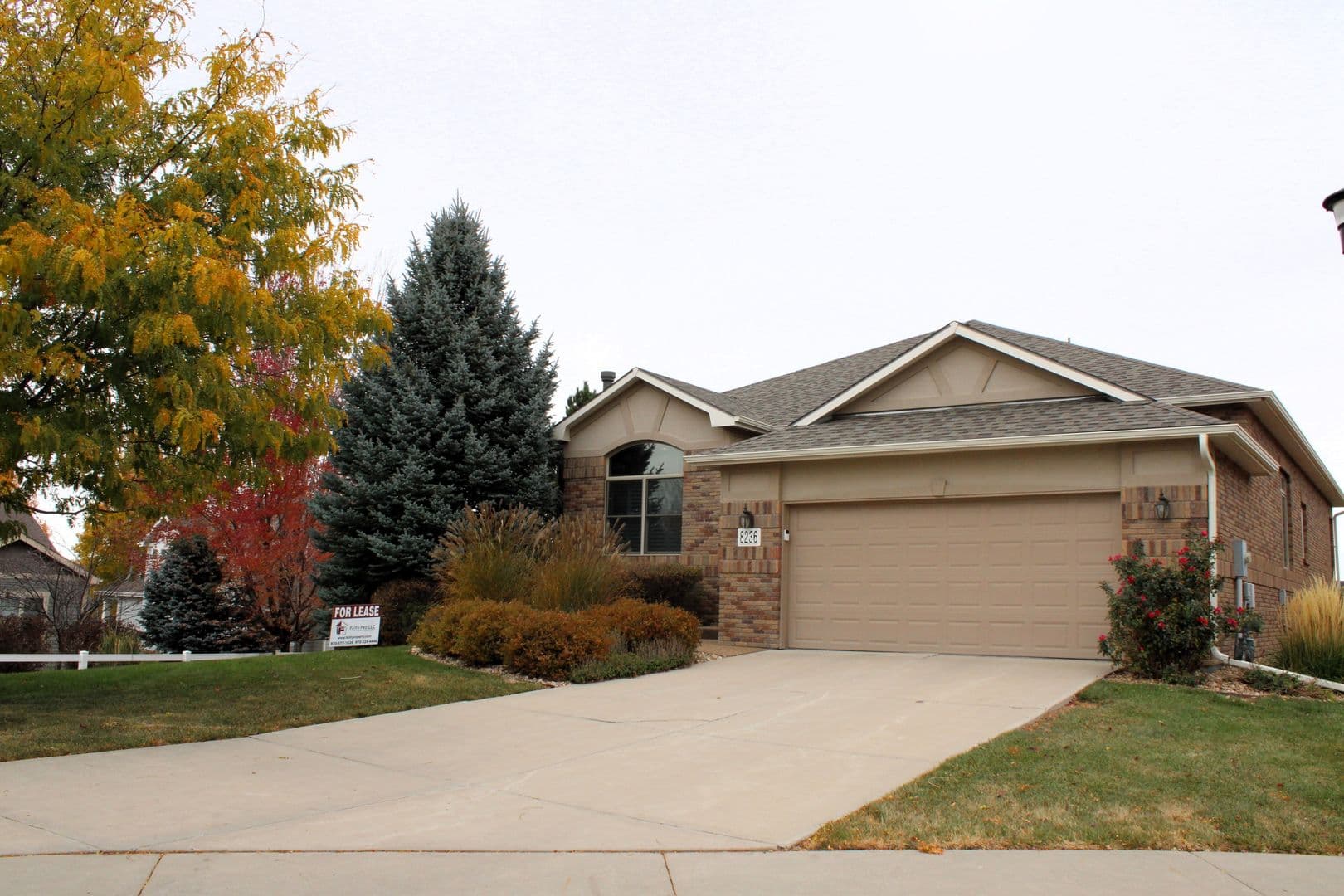 Windsor House: 8236 Hidden Cove Court