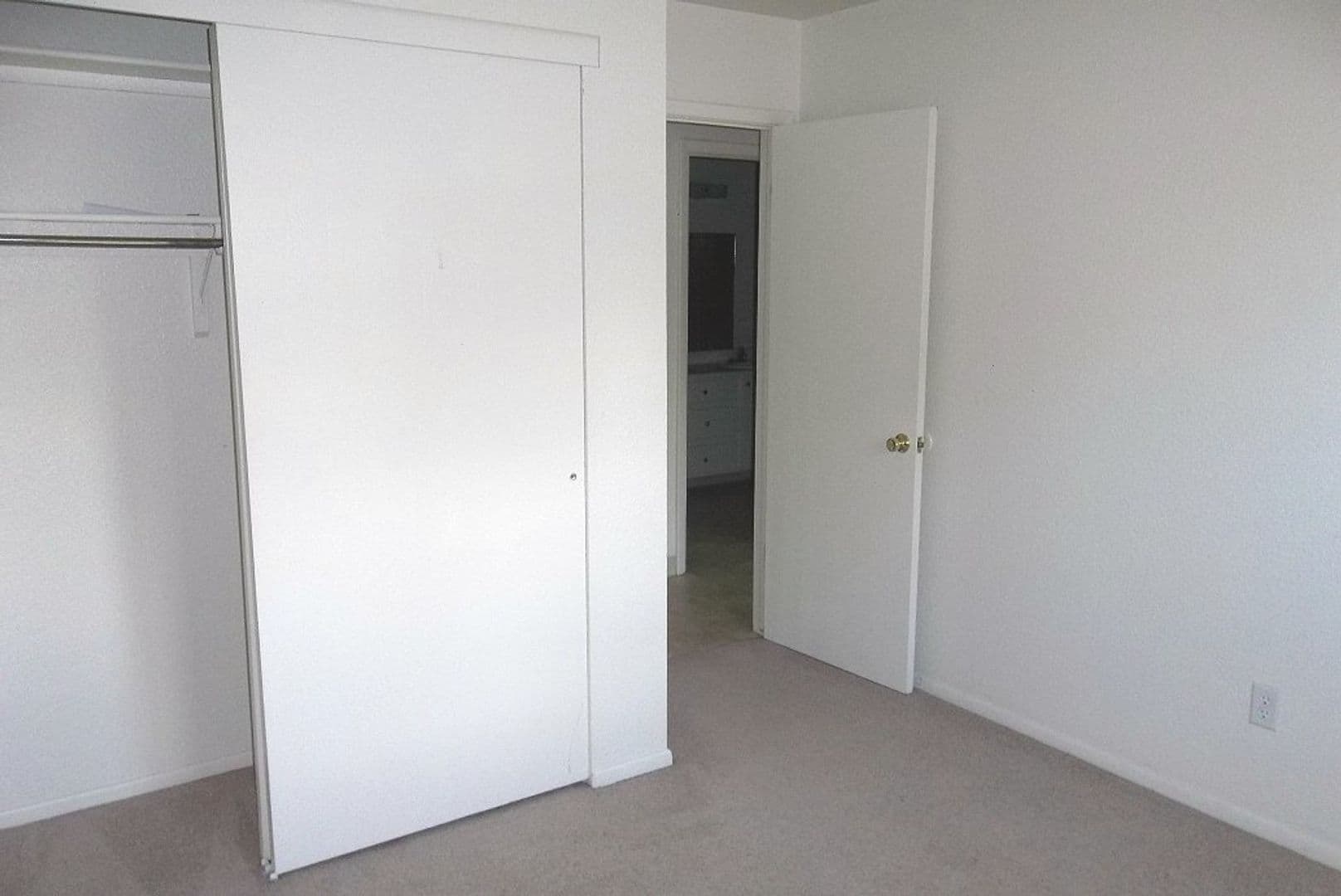 Fort Collins Apartment: 2115 West Plum Street