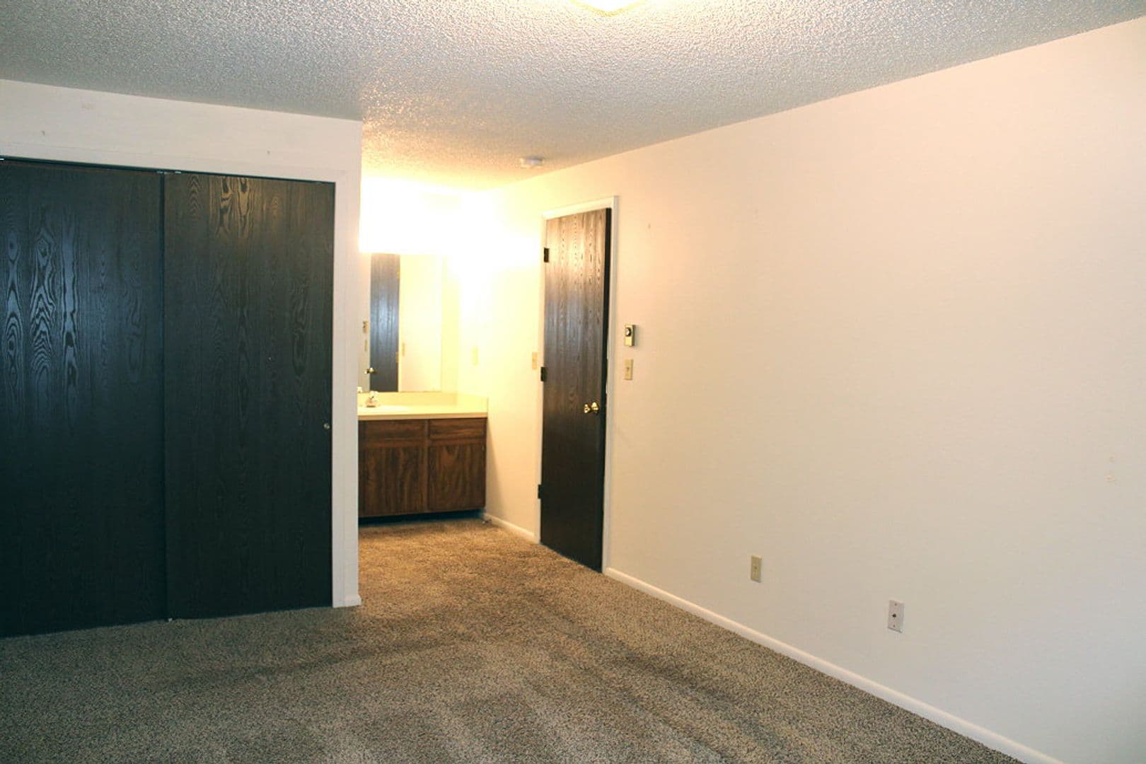 Fort Collins Condo: 1672 Riverside Ave (Tran)
