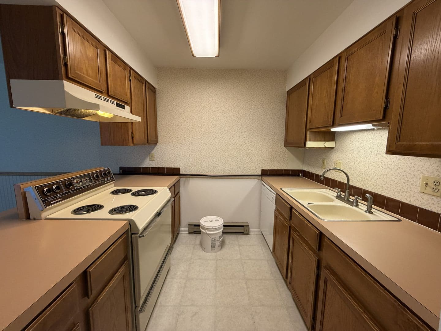 Fort Collins Townhome: 1601 W. Swallow Rd. F5