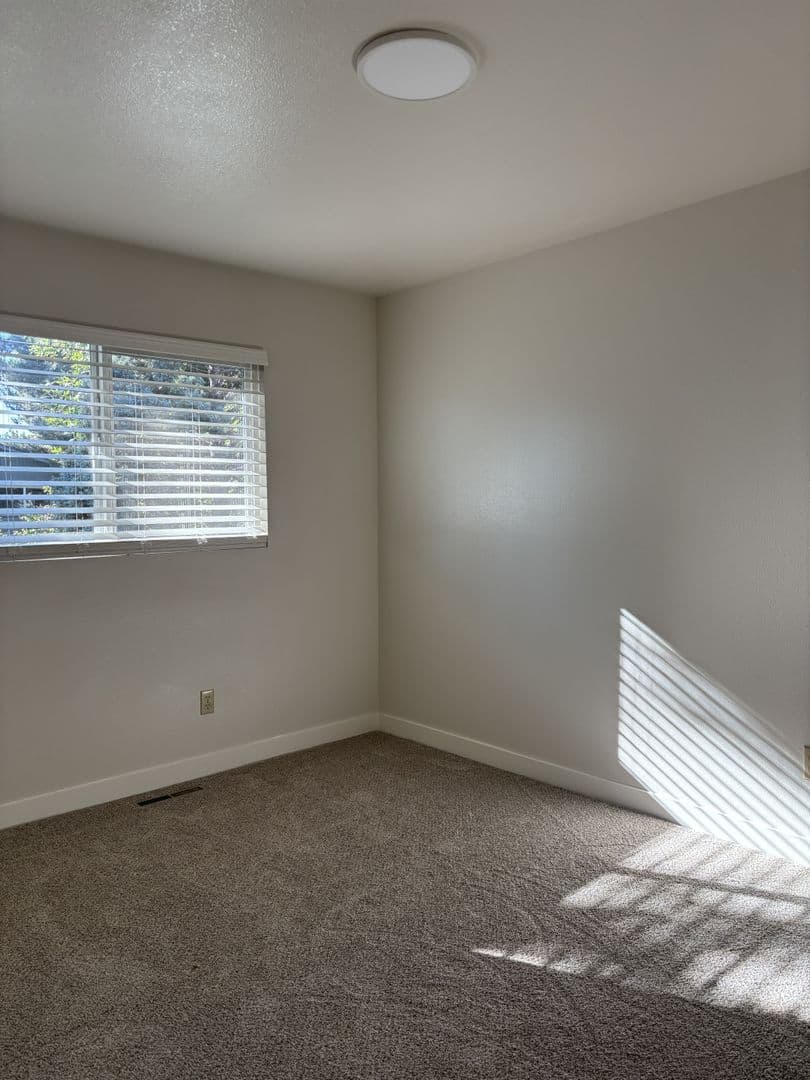 Fort Collins House: 1425 Lakeshore Drive