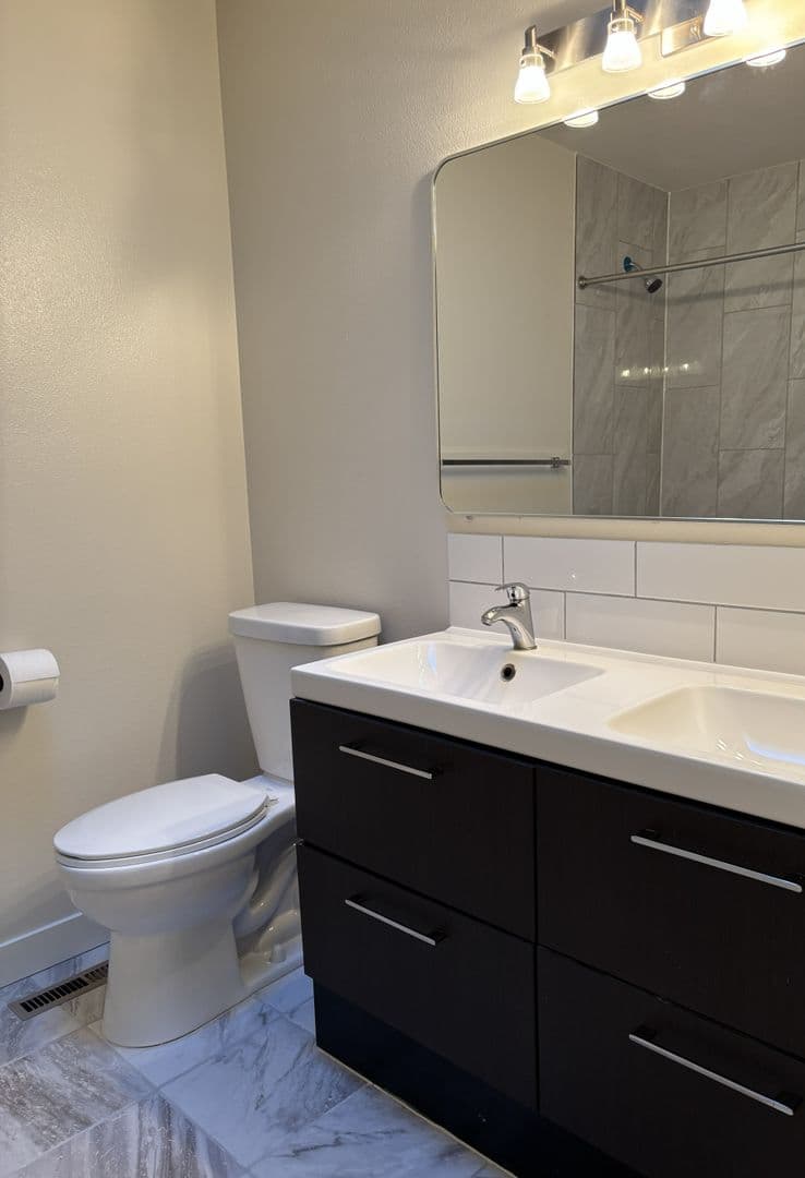 Fort Collins House: 1425 Lakeshore Drive