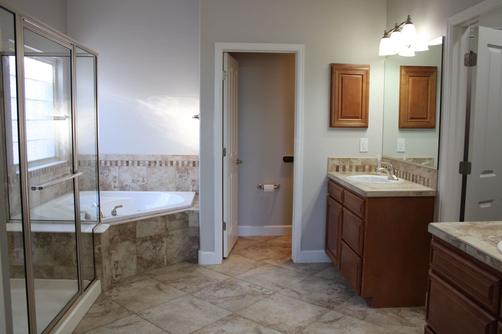 Windsor House: 8236 Hidden Cove Court