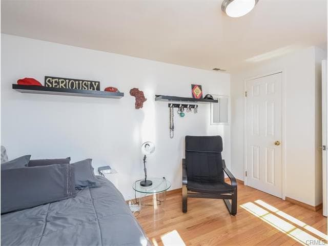 Torrance House: 4628 Sepulveda Blvd