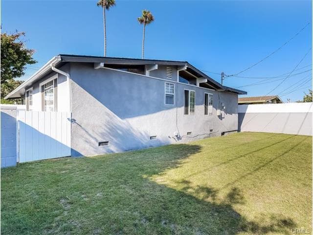 Torrance House: 4628 Sepulveda Blvd