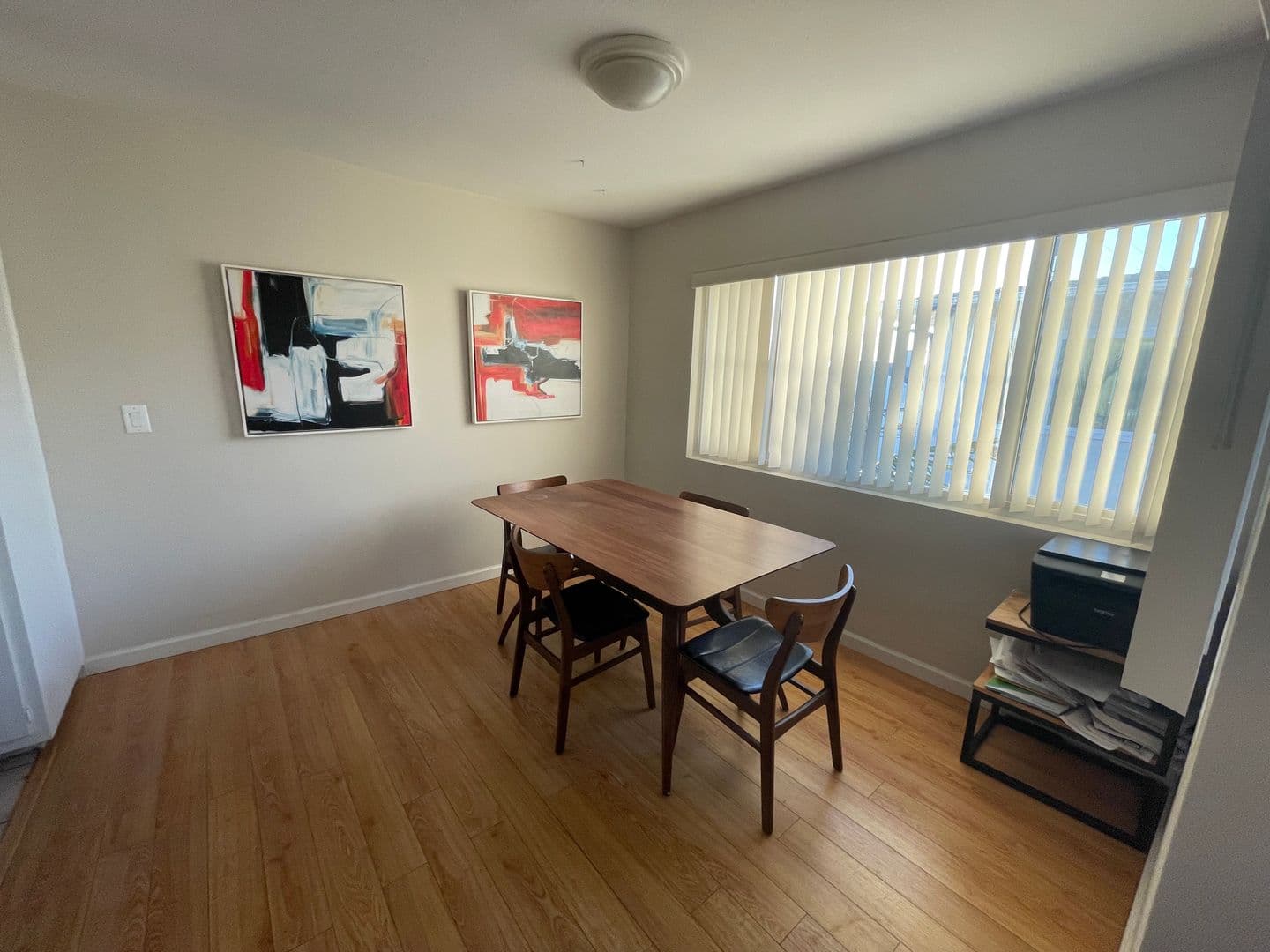 Redondo Beach Apartment: 522 Ave G
