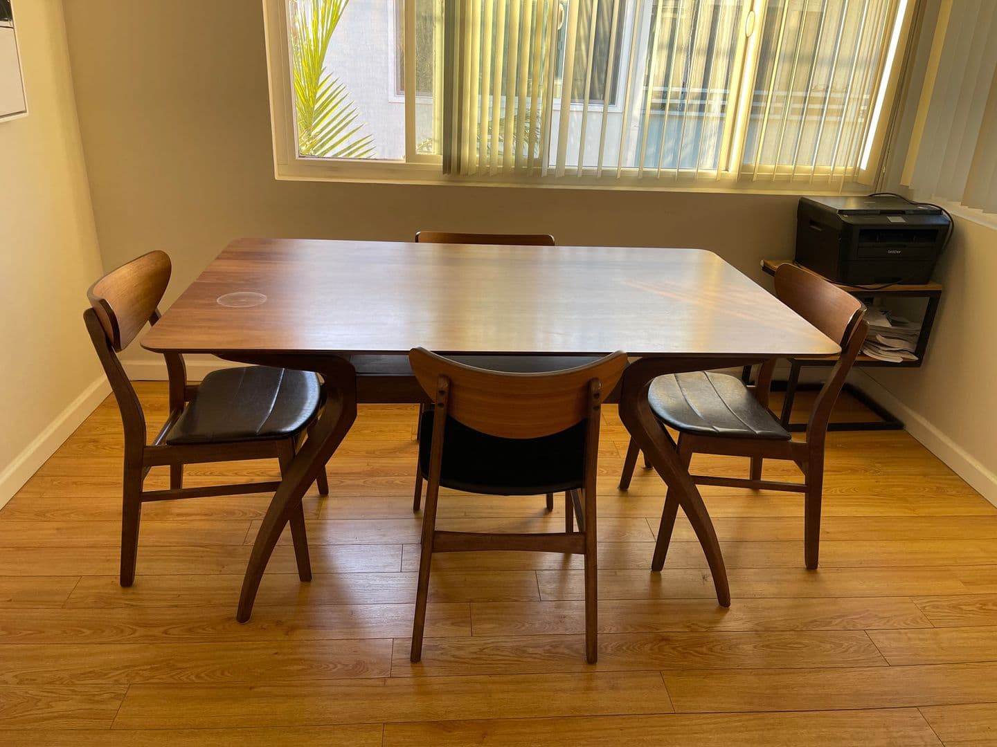 Redondo Beach Apartment: 522 Ave G