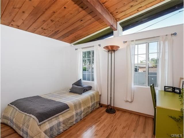 Torrance House: 4628 Sepulveda Blvd