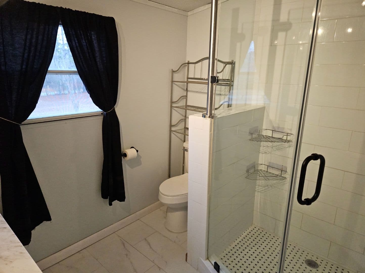 Newnan House: 340 Kelly Farm Road