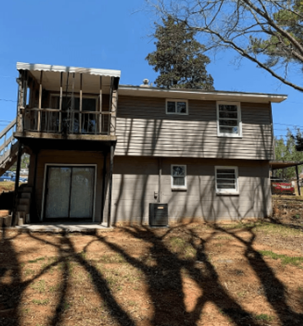 Griffin House: 306 Atkinson Drive