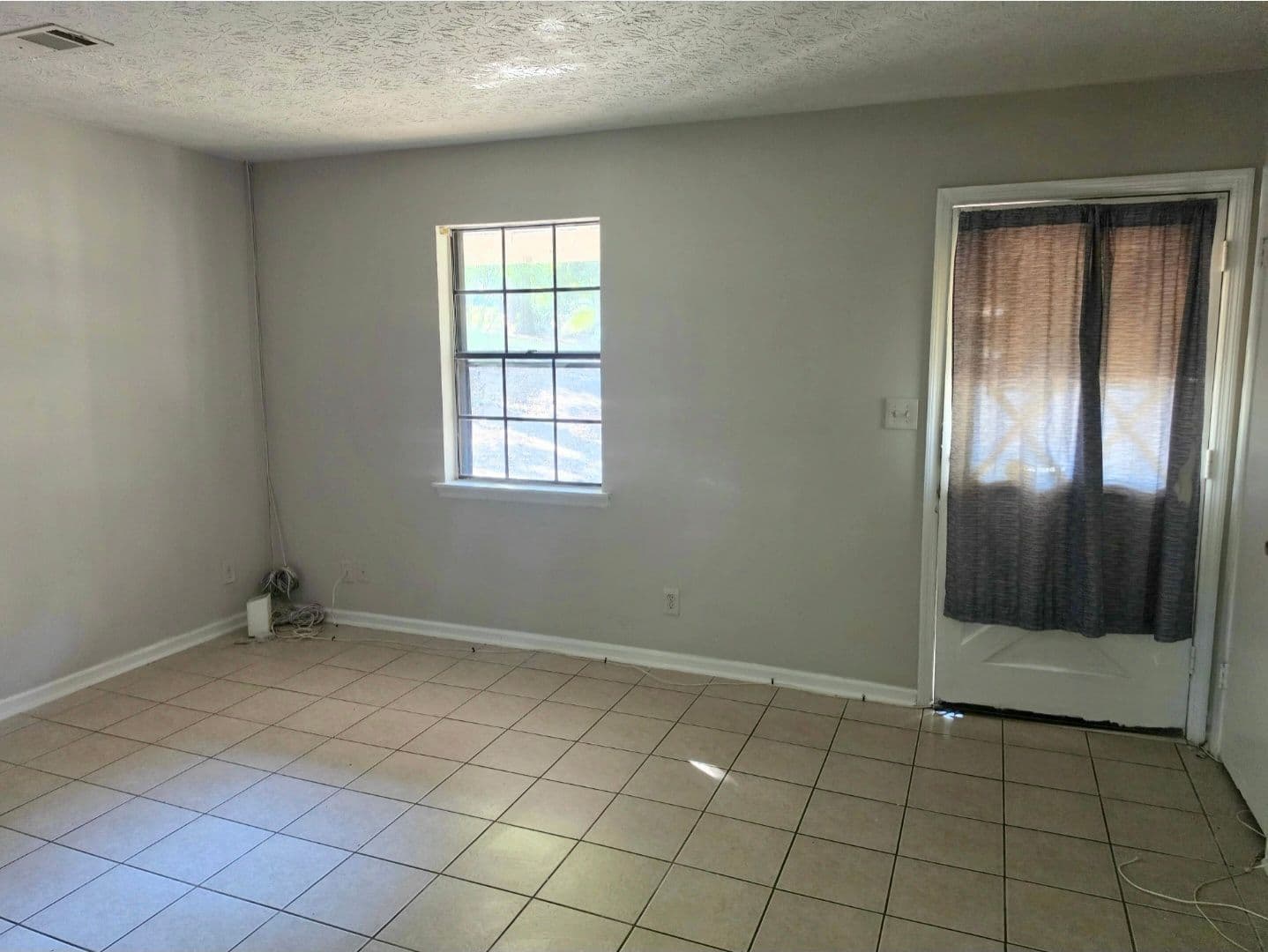 Rex House: 2930 Woodfield Drive