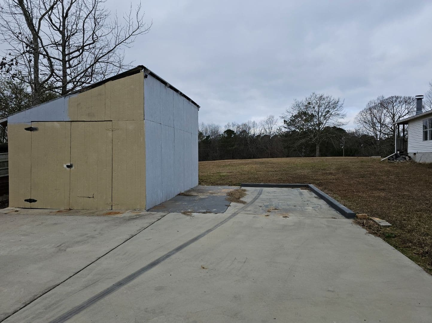 Newnan House: 340 Kelly Farm Road