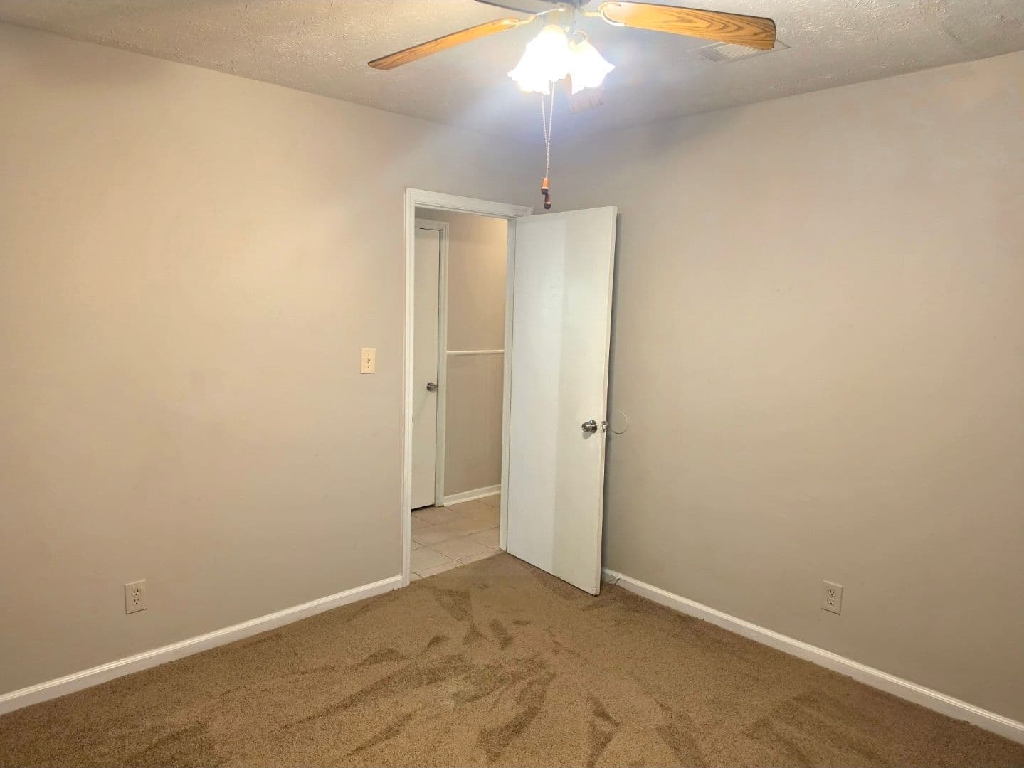 Rex House: 2930 Woodfield Drive