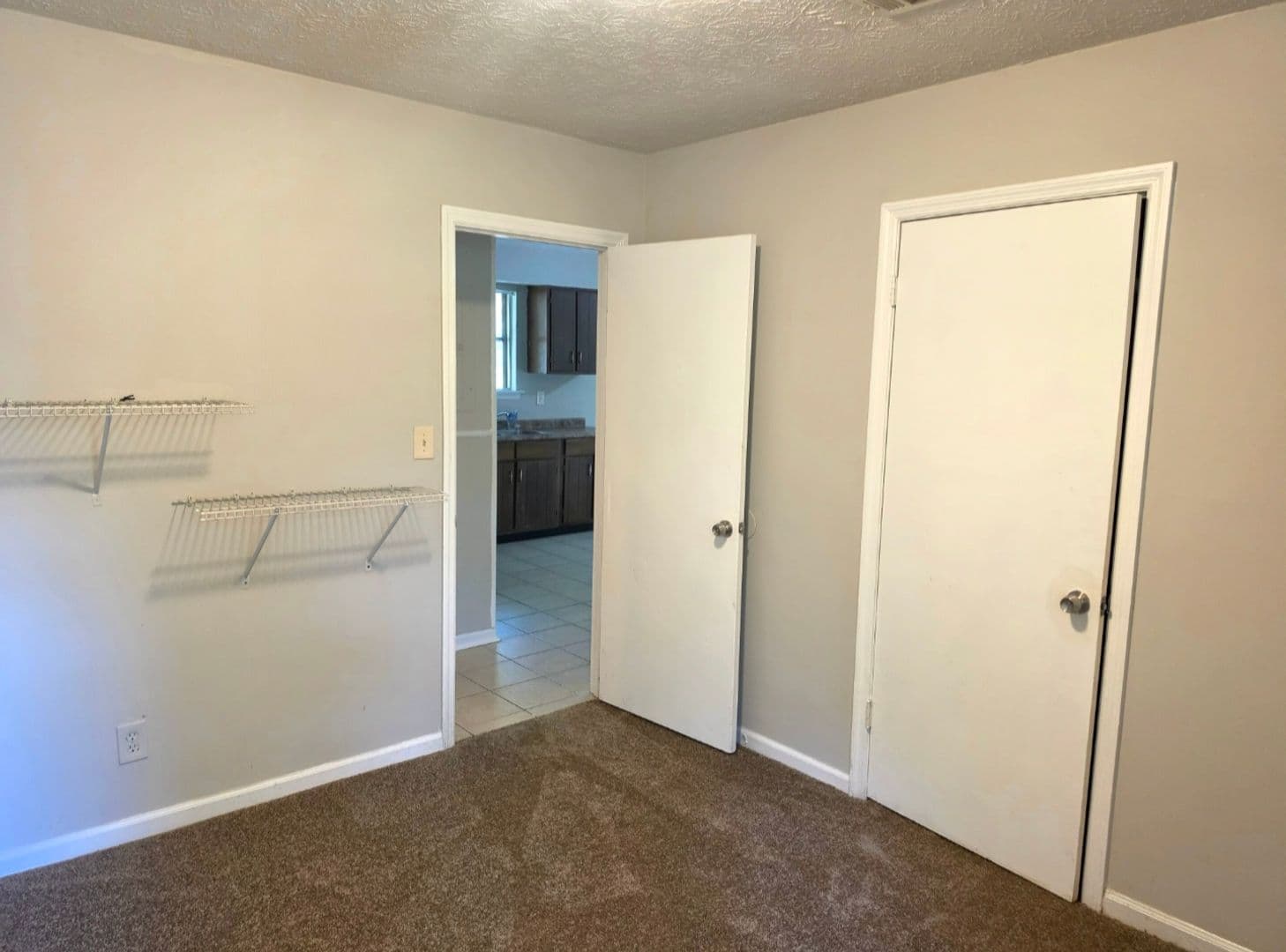 Rex House: 2930 Woodfield Drive