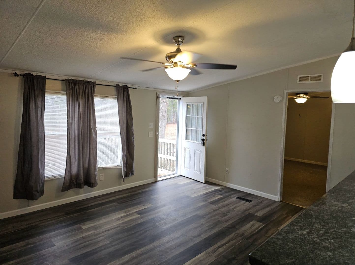 Newnan House: 340 Kelly Farm Road