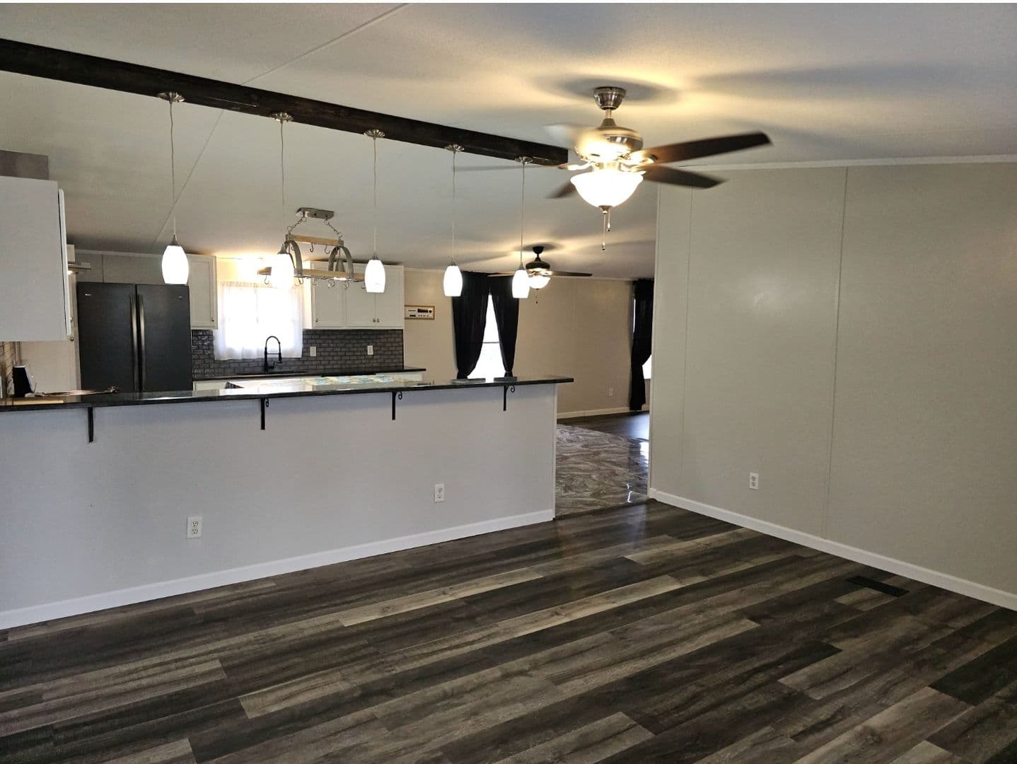 Newnan House: 340 Kelly Farm Road