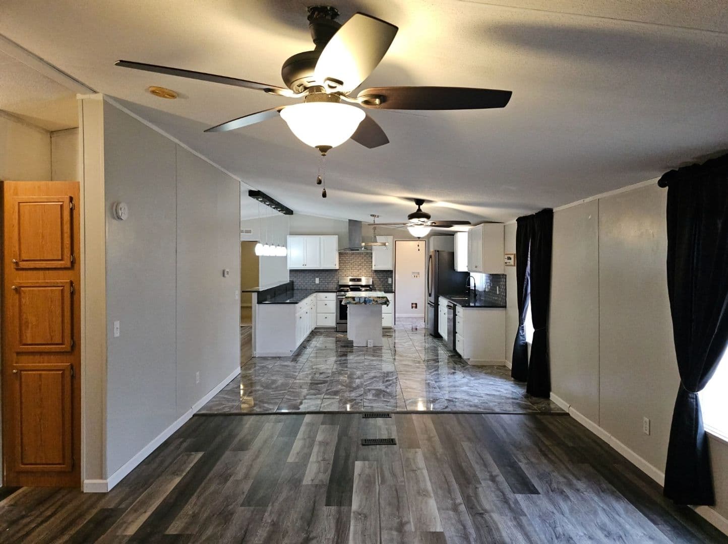 Newnan House: 340 Kelly Farm Road