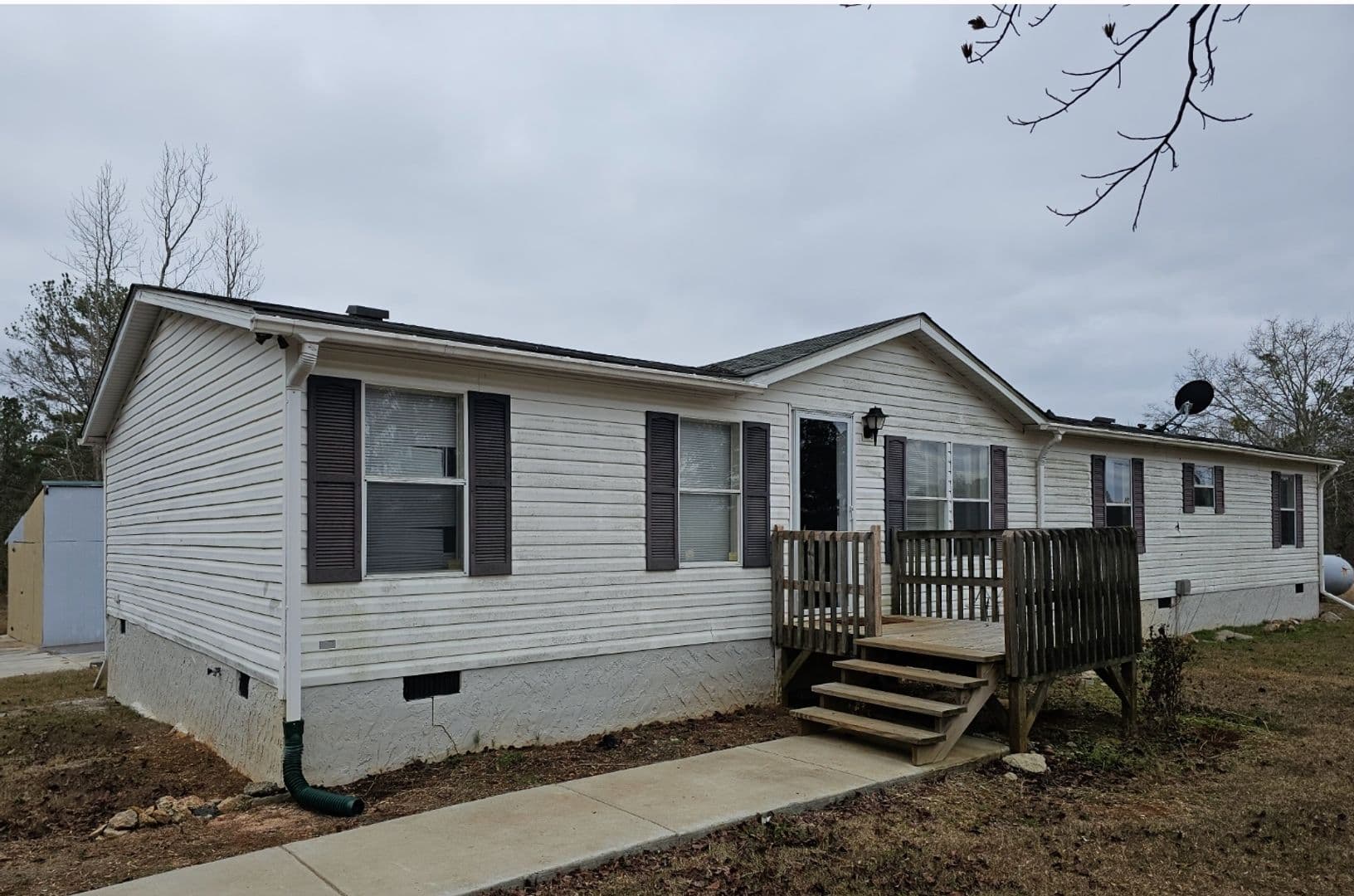 Newnan House: 340 Kelly Farm Road