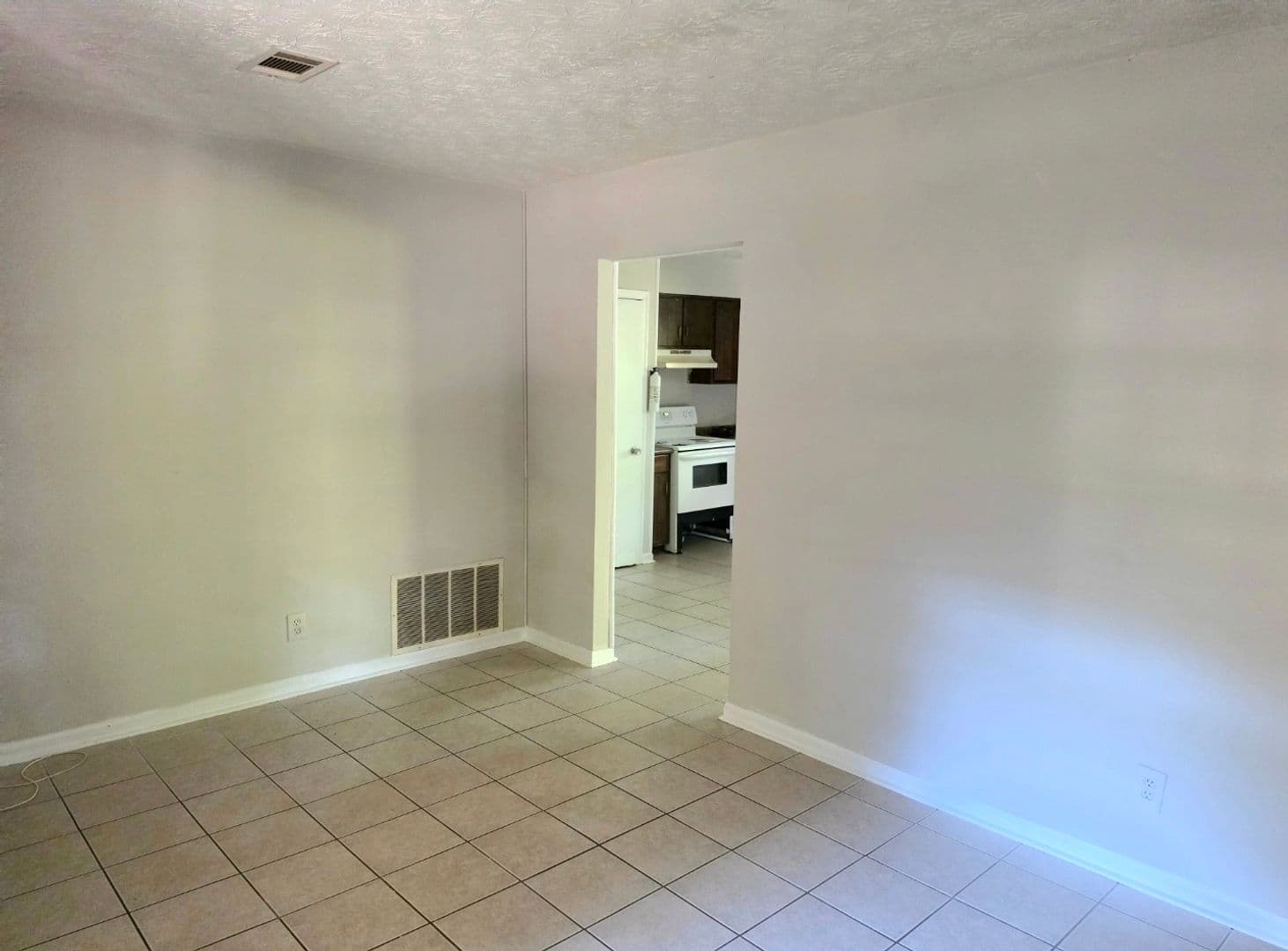Rex House: 2930 Woodfield Drive