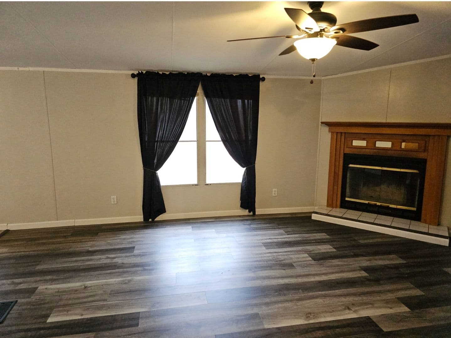 Newnan House: 340 Kelly Farm Road