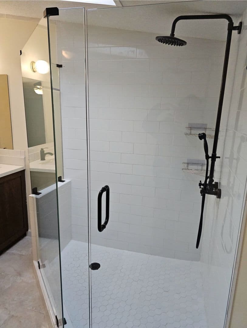 Newnan House: 340 Kelly Farm Road