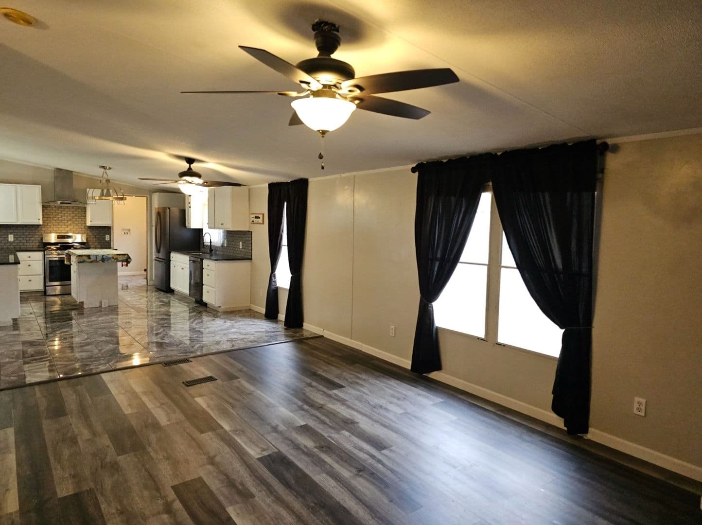 Newnan House: 340 Kelly Farm Road