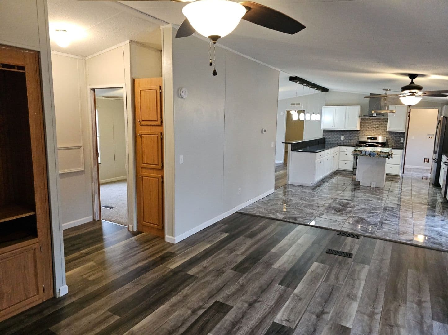 Newnan House: 340 Kelly Farm Road