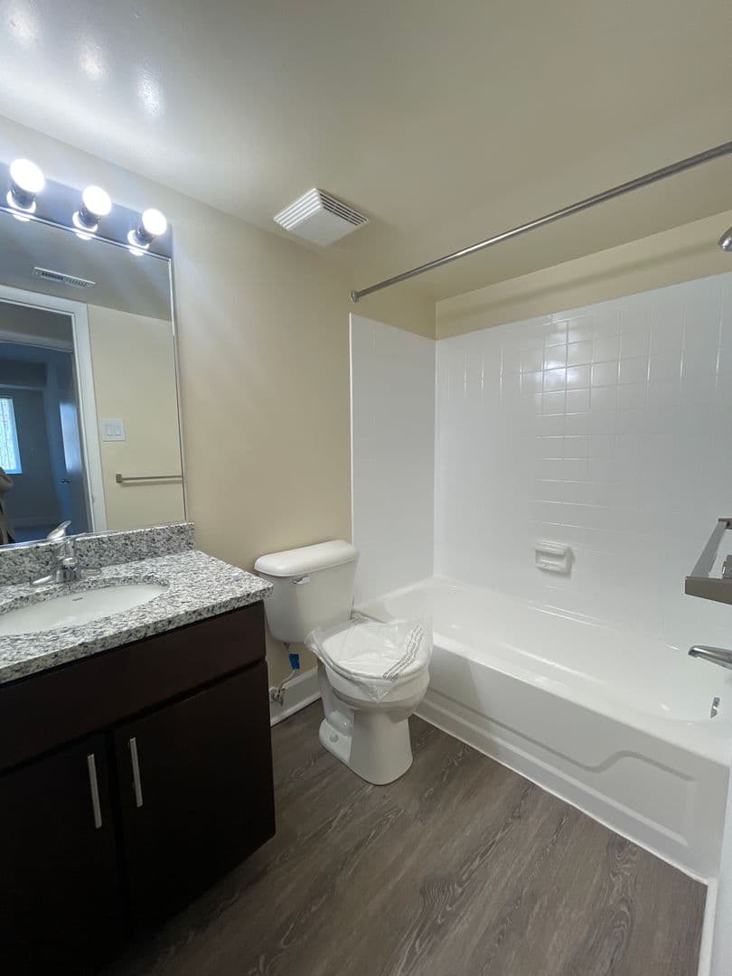 Silver Spring Apartment: 14207 Grand Pre Road