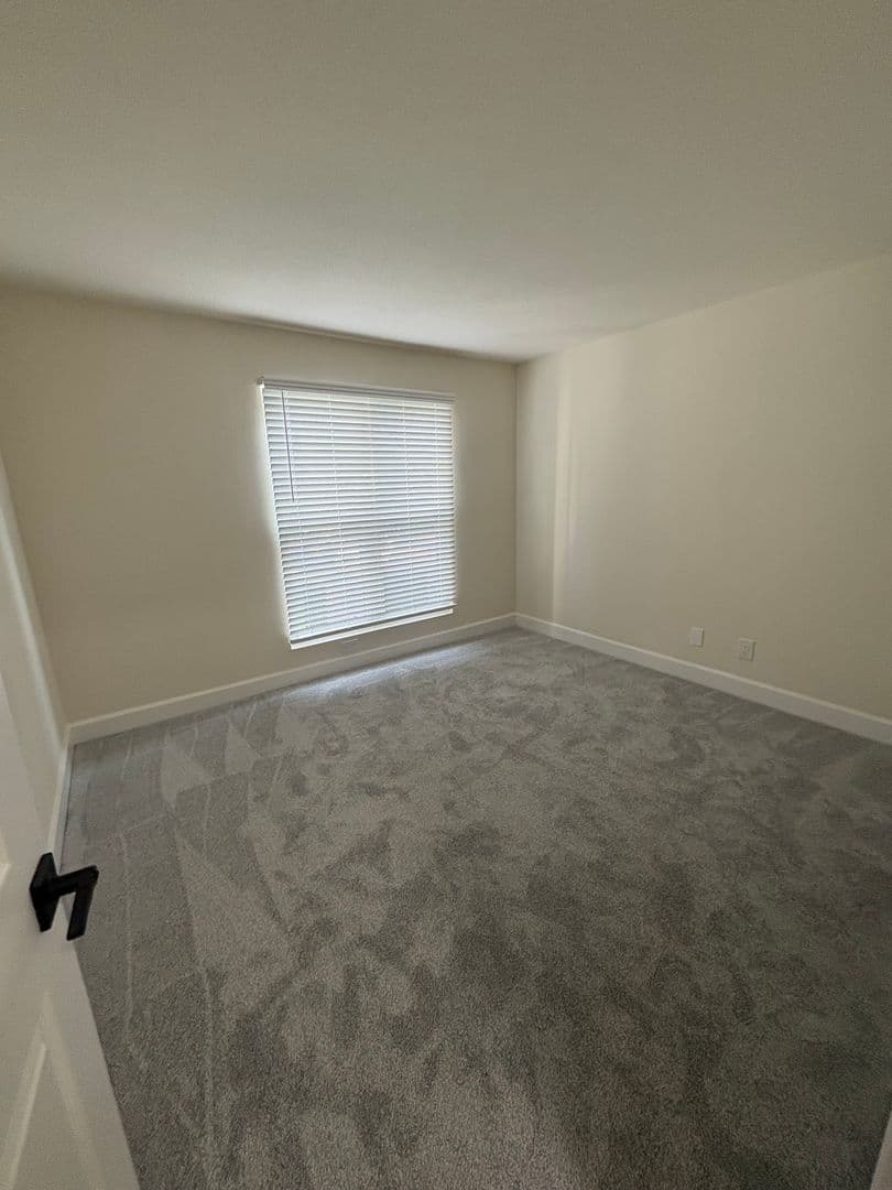 Frederick Apartment: 1000 Columbine Drive