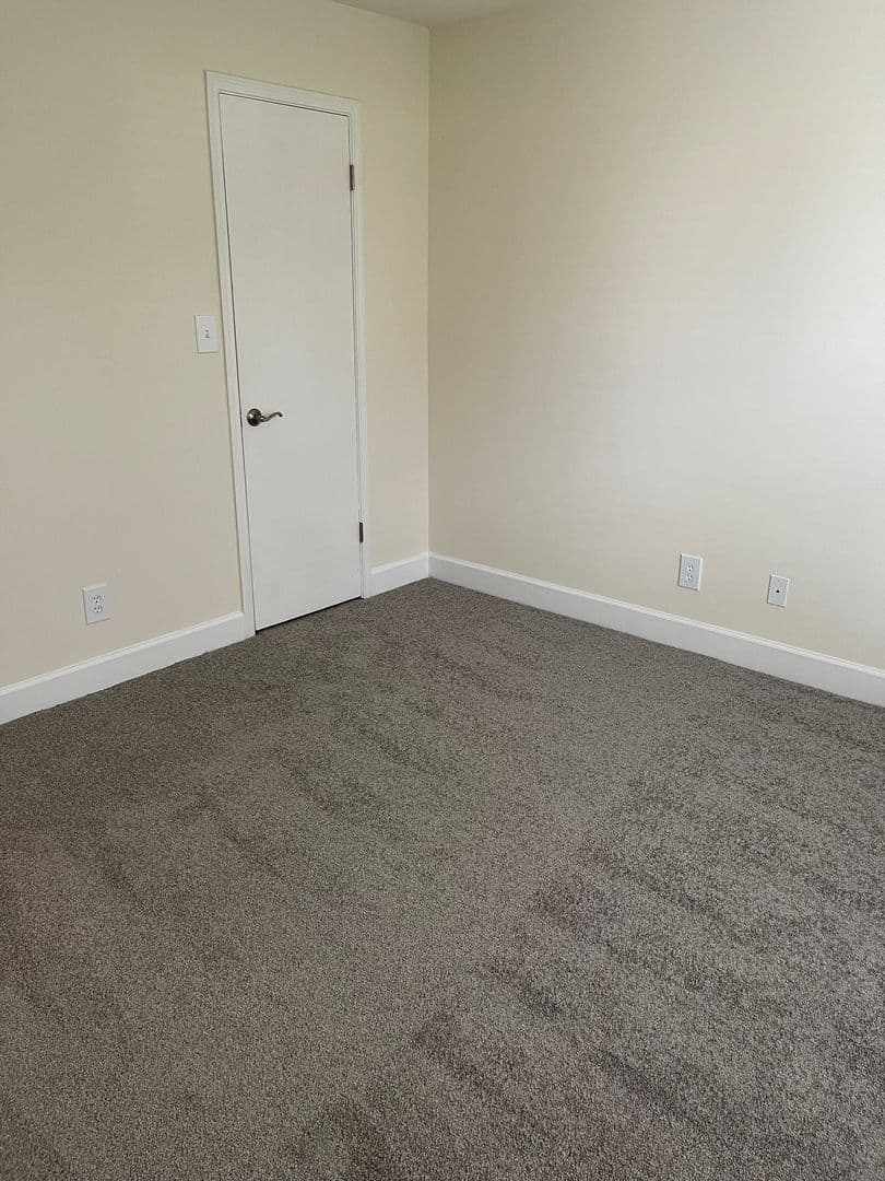 Frederick Apartment: 1000 Columbine Drive
