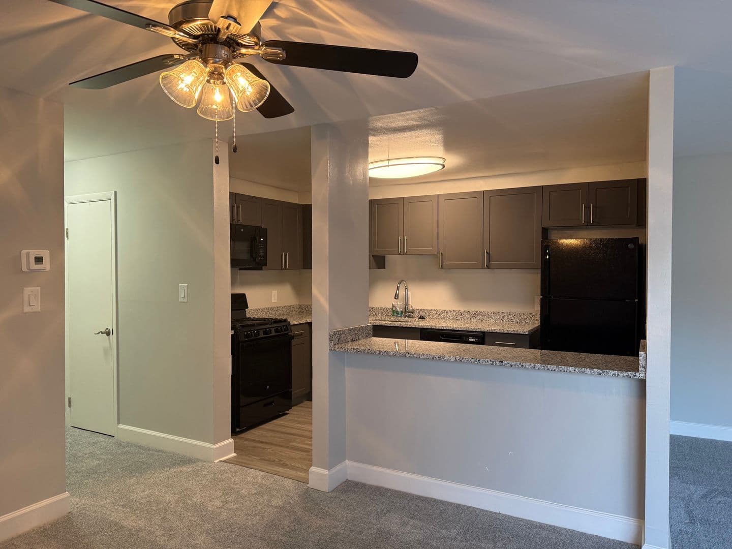 Silver Spring Apartment: 3331 Hewitt Ave